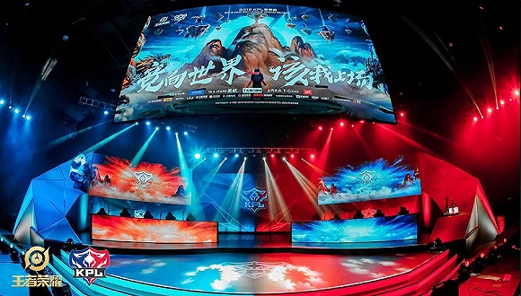 在压力下游 在压力下游